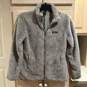 Women’s Patagonia zip up fluffy jacket EUC large Preowned